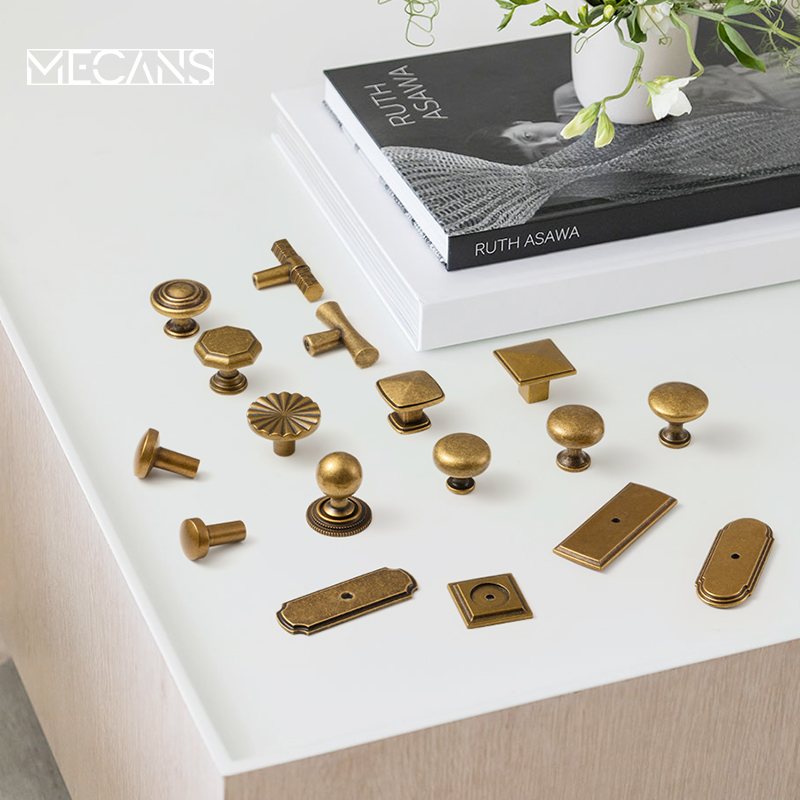 Furniture Hardware With Backplate - MECANS ทองเหลืองโบราณลูกบิดตู้พร้อมแผ่นหลังเฟอร์นิเจอร์ดึงและ Konbs Retro ตู้ฮาร์ดแวร์สังกะสีอัลลอยด์ลูกบิดห้องครัว
