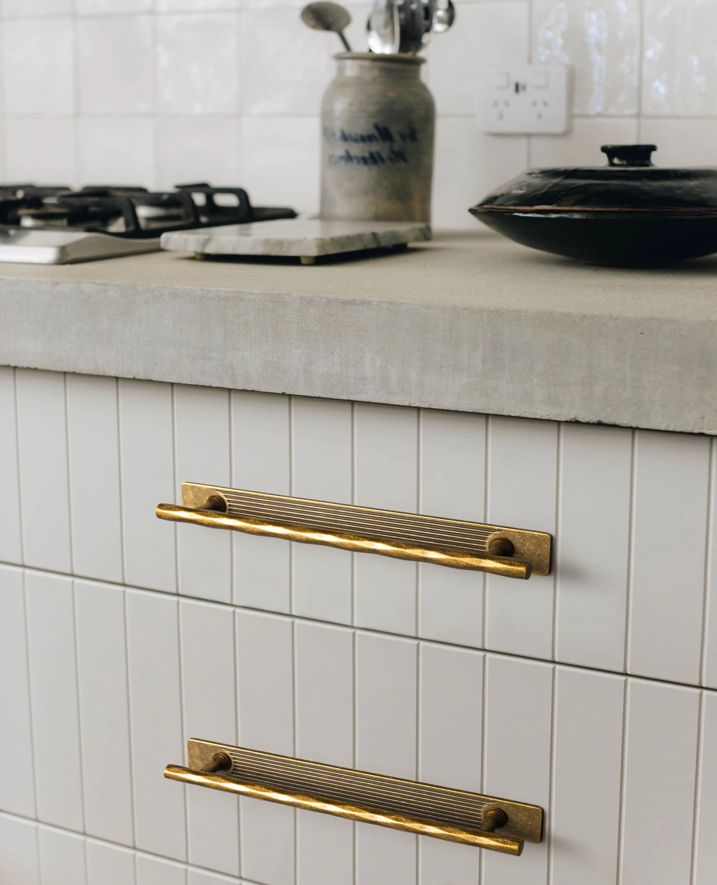 มือจับตู้และลิ้นชักทรงข้าวหลาม - Furniture Hardware With Backplate บทวิจารณ์และราคา